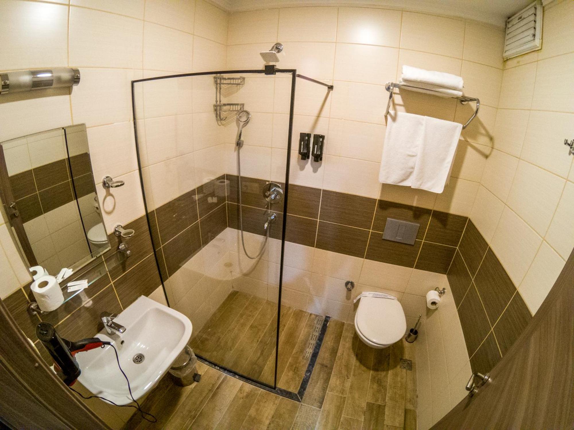 New Akcaabat Hotel Екстериор снимка