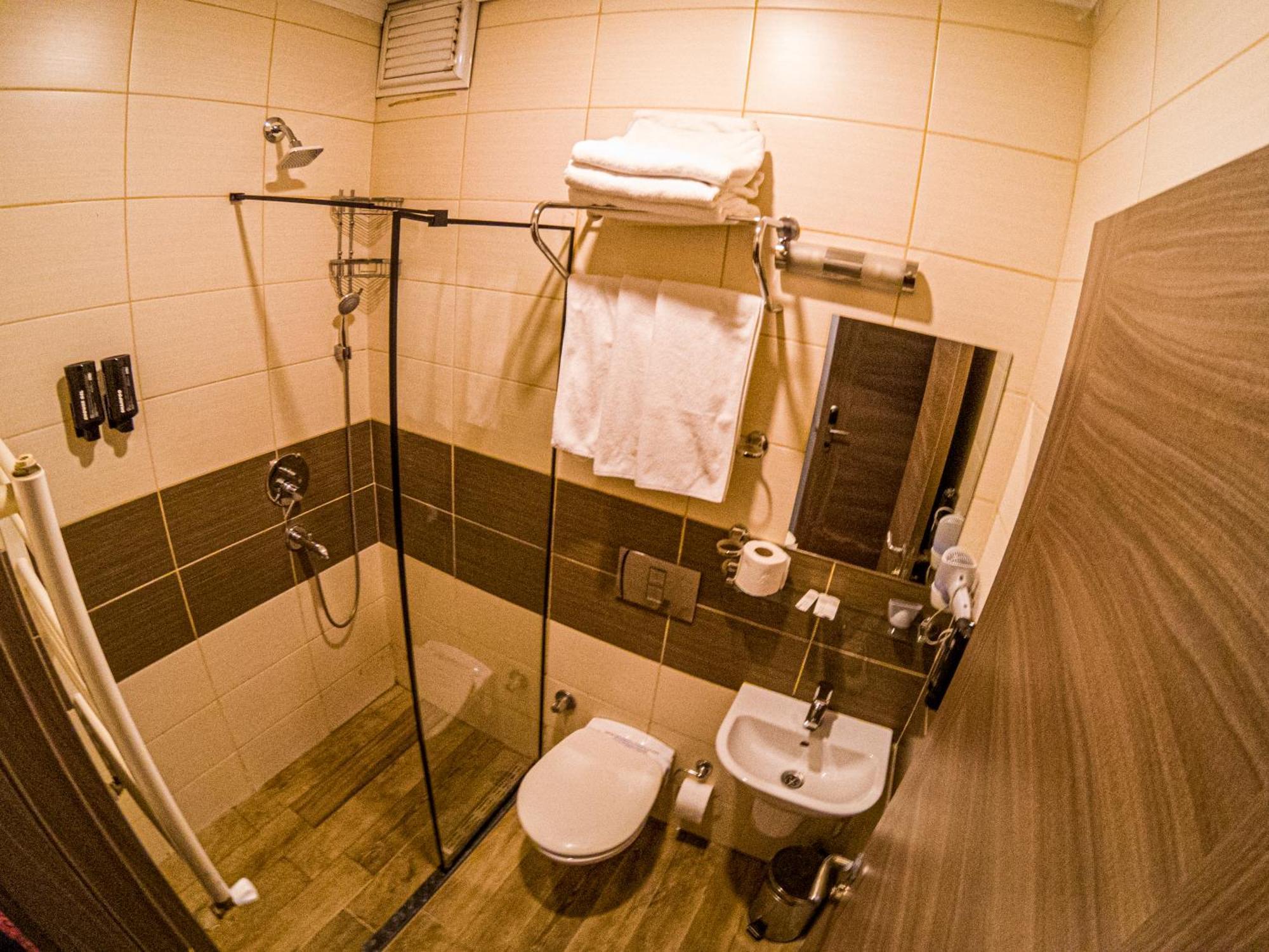 New Akcaabat Hotel Екстериор снимка